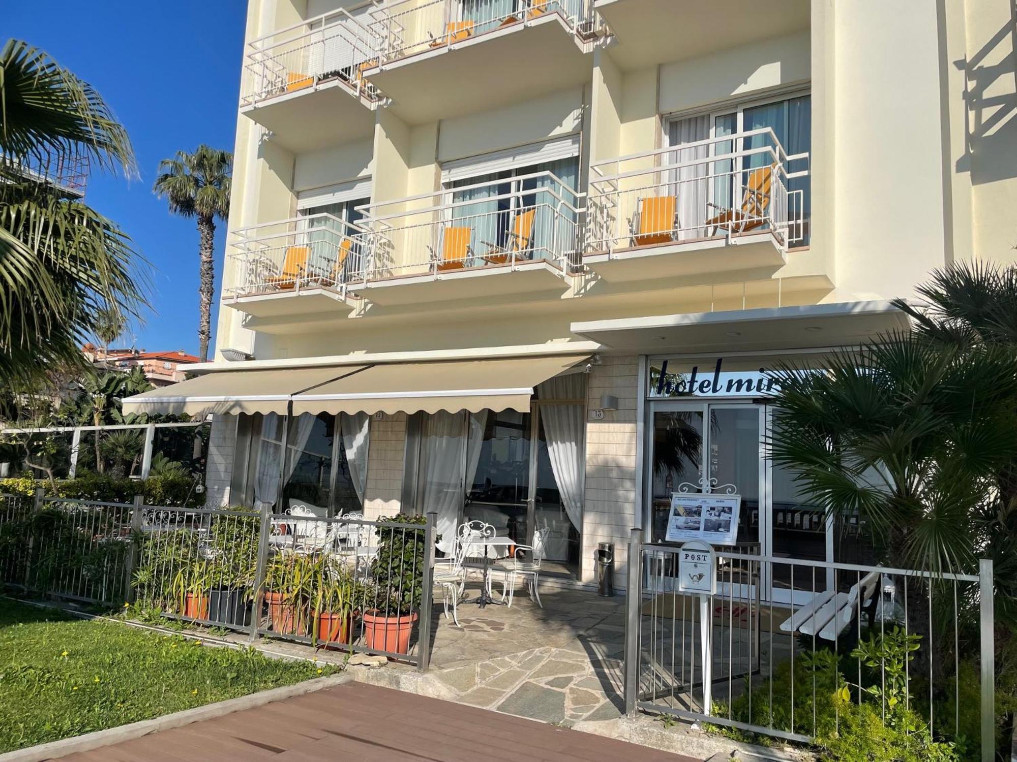Hotel Miramare Diano Marina Exterior photo
